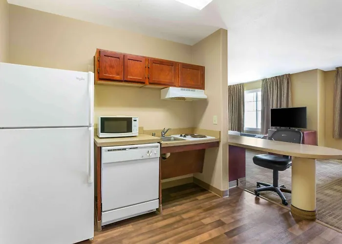 Extended America - - Midtown 2*