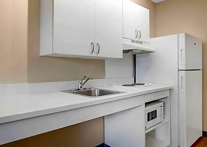 Extended America - - Midtown Hotel